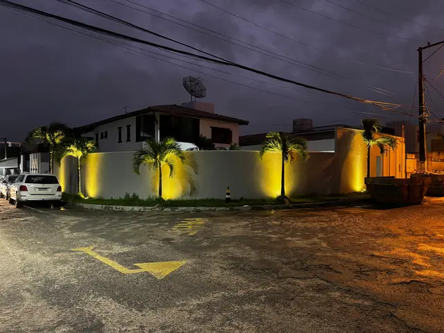Muro externo reformado — acabamento e paisagismo — QL Engenharia